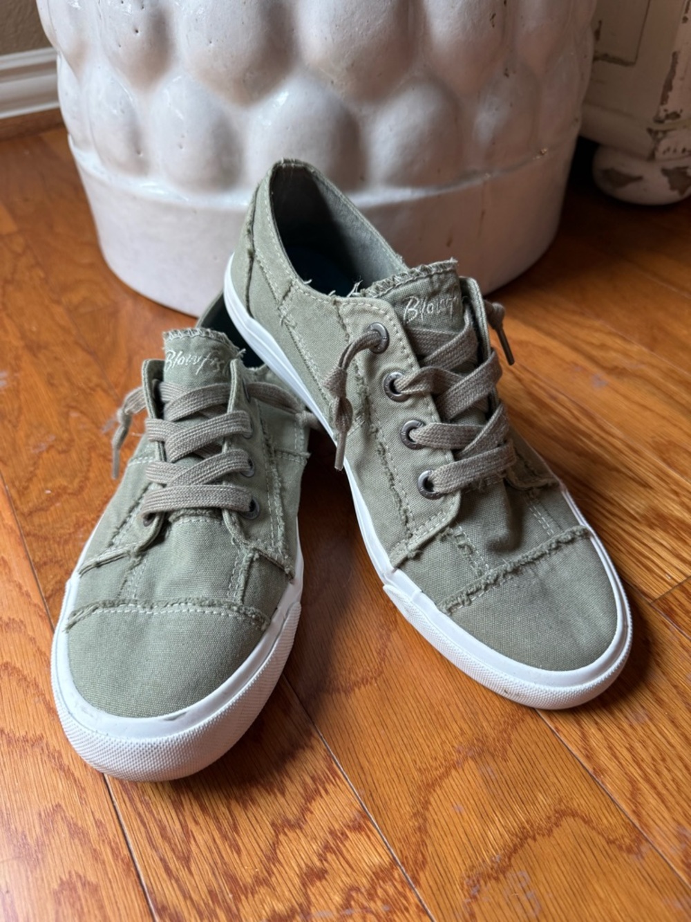 Blowfish Malibu Women’s Olive Green Canvas Sneakers